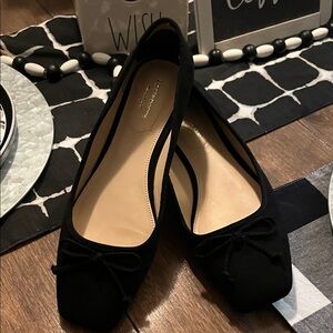 Liz Claiborne Elegant Black Bow Flats suede 71/2W New